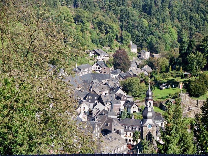 Kanino Monschau Exterior photo